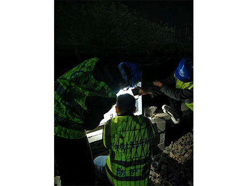 橋梁監(jiān)測(cè),邊坡監(jiān)測(cè),靜力水準(zhǔn)儀,固定式測(cè)斜儀,全向位移計(jì),傾角儀,房屋監(jiān)測(cè)