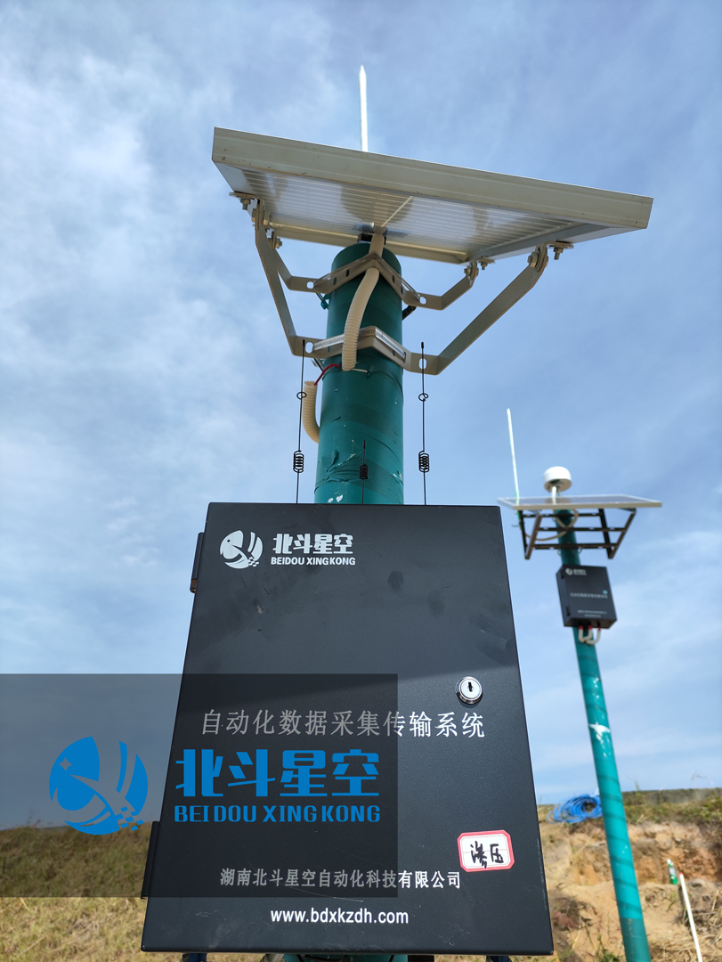 橋梁監(jiān)測,邊坡監(jiān)測,靜力水準儀,固定式測斜儀,全向位移計,傾角儀,房屋監(jiān)測 橋梁監(jiān)測,邊坡監(jiān)測,靜力水準儀,固定式測斜儀,全向位移計,傾角儀,房屋監(jiān)測